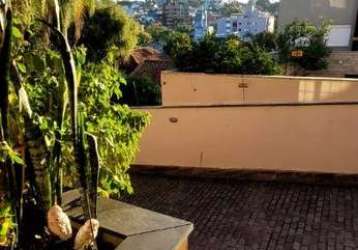 Venda casa  em condomínio  com 3 quartos,  suite,   no bairro chácara das pedras,  porto alegre rs,  na  rua monte alverne. &lt;br&gt;com uma localização privilegiada,  próximo ao shoping iguatemi, es