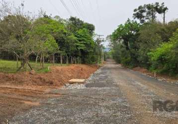 Vende em gravatai, rs, sitio com 5.000,00 m2 cercado, com acesso pavimentado em saibro, acesso a transporte.&lt;br&gt;para mais informações e visitas fale com nossos consultores;