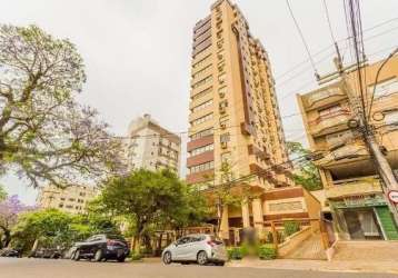 Vende-se apartamento 3 dormitórios com suíte, 2  vagas cobertas, amplo living em 3 ambientes com lareira, canto do churrasco com vista perene, banho social, copa e cozinha, área de serviço separada, b