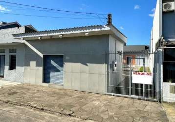 Loja comercial 30m² , mais uma casa 45m² de 1 dormitório com suíte, sala, cozinha, área de serviço, pátio, bem localizada. agende uma visita  com um dos nossos corretores especialistas.