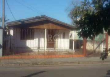 Ótima casa 3 dormitórios em terreno medindo 10 x 30. está em fase final de inventário. não financia.