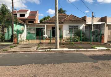 Terreno com 2 casas no bairro fátima em canoas.&lt;br&gt;ótima oportunidade!! terreno 11 x 35, localizado no bairro fátima em canoas com 2 casas. cada casa possui 2 dormitórios, sala, cozinha, área de