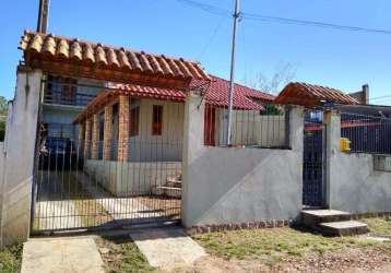 Casa com quatro dormitórios no bairro viamópolis em viamão.&lt;br&gt;dois pavimentos, térreo, possui 2 salas de estar, escritório, banheiro, 1 dormitório, cozinha ampla, piso superior, sala de estar, 