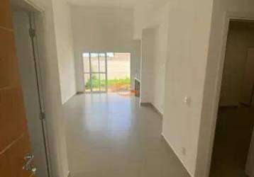 Excelente casa de 2 domirios 2 suites 2 vagas garagem em condominio fechado