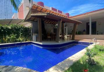 Vende-se linda casa medindo 420m2 no bairro do jardim oceania, joão pessoa-pb.