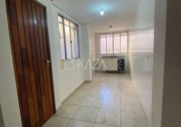 Casa com 3 dormitórios para alugar, 124 m² por r$ 2.265,00/mês - alvinópolis - atibaia/sp