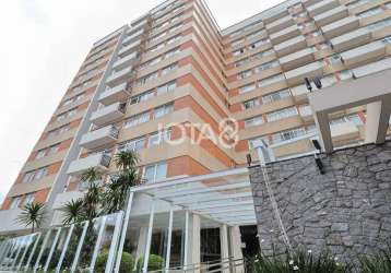 Apartamento 02 quartos - batel - reformado - j8