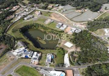 Terreno em condomínio próximo ao parque barigui