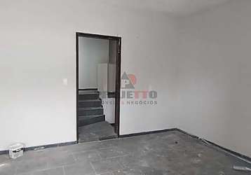 Casa com 3 quartos à venda na rua adriático, jardim do estádio, santo andré, 201 m2 por r$ 470.000