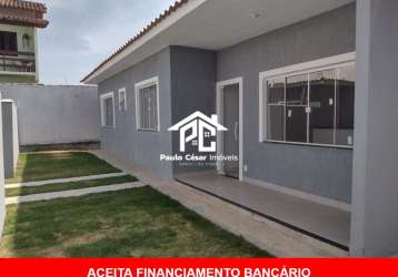 Casa com 03 quartos sendo 01 suíte ótima sala cozinha banheiro área de serviço varandas garagem ótimo quintal. aceita financiamento bancário.