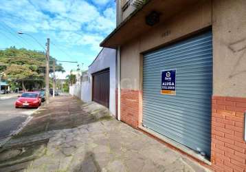 Loja com 31 m² de área total sendo 25 m² de área privativa- loja com lavabo, piso cerâmico, térreo, frente, posição solar oeste, próxima a dr. campos velho.&lt;br&gt;agende já sua visita!&lt;br&gt;&lt