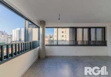 Loft de alto padrão construtivo no bairro moinhos de vento, planta de 30 m2 privativos com porcelanato, forro em gesso e aberturas em alumínio com vidros duplos.&lt;br&gt;&lt;br&gt;apartamento com pro