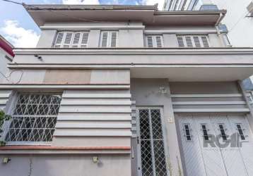 Casa com 207 m² privativos, com 3 dormitórios, 2 vagas de garagens, à venda no bairro moinhos de vento&lt;br&gt;&lt;br&gt;comercial ou residencial!&lt;br&gt;&lt;br&gt;esta excelente casa oferece um li