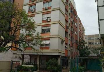 Bom apto de frente c/ 78m², 2 dorm, escritório, living, cozinha, área de serviço c/ aquecedor, 1 vaga  de estacionamento, posição solar l/n,  prédio com elevador e zelador, uma quadra da independência