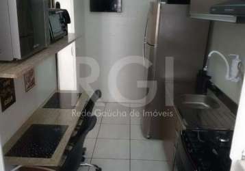 Vende  lindo apartamento, 1 dormitório,  sol da manhã, , sala  de estar e sala de &lt;br&gt;jantar, cozinha, área de serviço e 1  banheiro.  vaga de garagem!&lt;br&gt;condomínio com portaria 24 h,   s