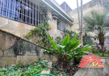 Casa a venda na mooca, assobradada, 3 dormitórios, sala, cozinha, 2 banheiros, 2 vagas, quintal, área verdade, próximo ao colégio nossa senhora menina