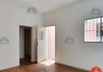 2 casas de 160 m² a venda na vila monumento, com 4 dormitórios, 4 banheiros, cozinha, lavanderia, área de serviço, 2 vagas de garagem