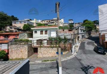 Casa à venda na penha de frança, sp: 2 quartos, 2 salas, 2 banheiros, 2 vagas de garagem! 100 mtos área útil.