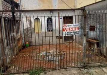 Casa venda na vila ema de 107 m², 2 dormitórios, 2 banheiros, edícula no fundo com 2 quartos e salão, 1 vaga de garagem coberta, precisa de reforma