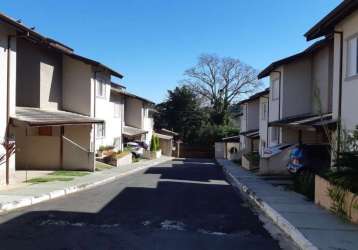 Lindos sobrados à venda em condomínio tranquilo de atibaia