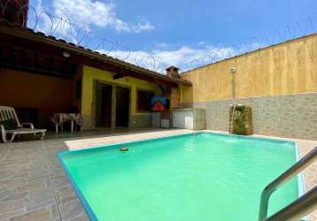 Casa com piscina para locação ou venda no caiçara.