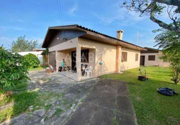 Casa com 4 quartos à venda na rua estefânia, 466, praia de bom jesus, arroio do sal por r$ 310.000