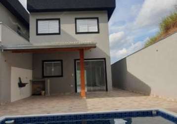 Lindo  sobrado, possui piscina e garagem coberta. bairro portal dos ipês em cajamar valor r$870.000,00 aceita financiamento e fgts. são 3 dormitórios,