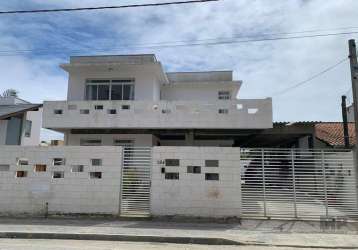 Casa para locação em balneário piçarras, centro, 3 dormitórios, 3 suítes, 4 banheiros, 3 vagas