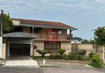 Casa sobrado c/ 4 quartos por r$ 849.500,00 - santo inacio - curitiba - pr.