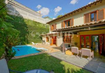 Casa com 5 quartos e piscina na melhor rua do jardim guedala