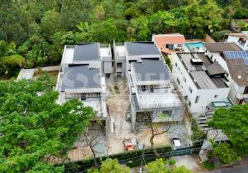 Casa em condominio á venda no bairro jardim cordeiro - sp