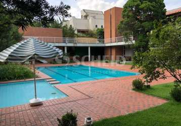 Casa à locação com 6 suites no morumbi!