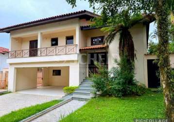 Casa a venda no bairro de interlagos