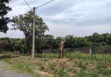 Chácara à venda, terreno 3.200m2 colonial 2, local praticamente dentro  de  araçoiaba da serra, sp