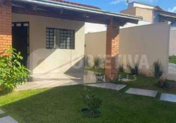 Casa à venda, 3 quartos, 1 suíte, carajas - uberlandia/mg