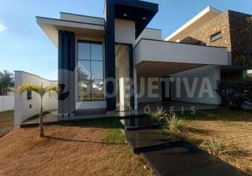 Excelente casa disponível para a venda na zona sul de uberlândia no condomínio varanda sul