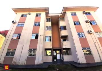 Apartamentos em capoeiras