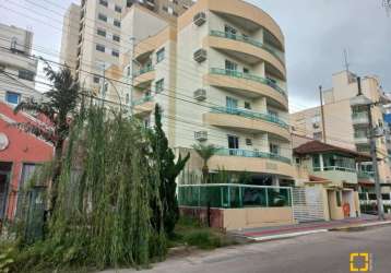 Apartamentos em pedra branca