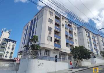 Apartamentos em carvoeira