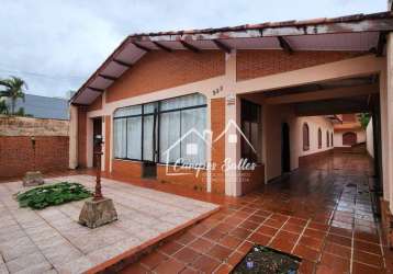 Casa com 3 dormitórios, 264 m² - venda por r$ 950.000,00 ou aluguel por r$ 5.300,00/mês - centro - peruíbe/sp