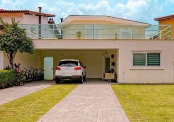 Casa em condomínio fechado com 4 quartos à venda na alameda das camélias, alphaville, santana de parnaíba, 234 m2 por r$ 3.200.000