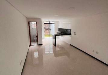 Casa duplex com 150 m² no bairro aeroporto