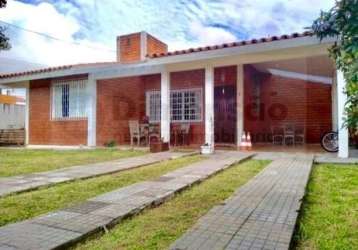 Casa a 500 metros do mar em canasvieiras - ideal para pousada ou moradia!