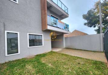 Lindo sobrado triplex 3 quartos sendo 1 suíte com solarium no pinheirinho