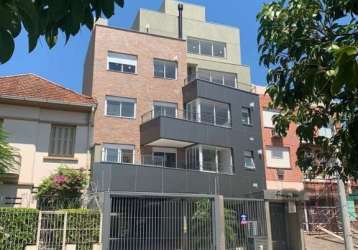 Apartamento com 2 dormitórios e 52m² de área privativa, living ra dois ambientes, cozinha com churrasqueira e área de serviços. com 01 vaga  de garagem coberta. o edifício residencial firenze, compost