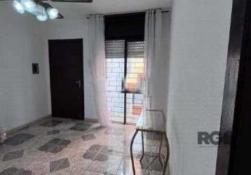 Apartamento de 2 dormitórios a venda no bairro alto petrópolis.&lt;br&gt;&lt;br&gt;imóvel com 50m² de área privativa, lateral, arejado, ensolarado e com piso cerâmico e laminado.&lt;br&gt;&lt;br&gt;o 