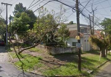 Terreno de esquina na chácara das pedras, atrás do posto policial. ótima localização para residência, comércio ou até mesmo um pequeno conjunto de casas geminadas (condomínio). área aproximada de 520m