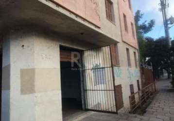 Loja / depósito para locação.&lt;br&gt;loja superior sem banheiro com 40m² &lt;br&gt;e depósito inferior com banheiro de aprox 100m²