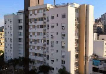 Oportunidade !!!   diferenciado apartamento super silencioso, todo leste e norte, ensolarado no inverno, vista definida, andar alto, 02 dormitórios grandes, banheiro social reformado, sala, lavabo, co