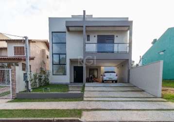 Casa no condomínio verdes campos  3 dormitórios suíte 2 vagas de garagem 186m² área real privativa peças amplas todas elas se conectando deixando os ambientes mais harmonioso e com conectividade ao re